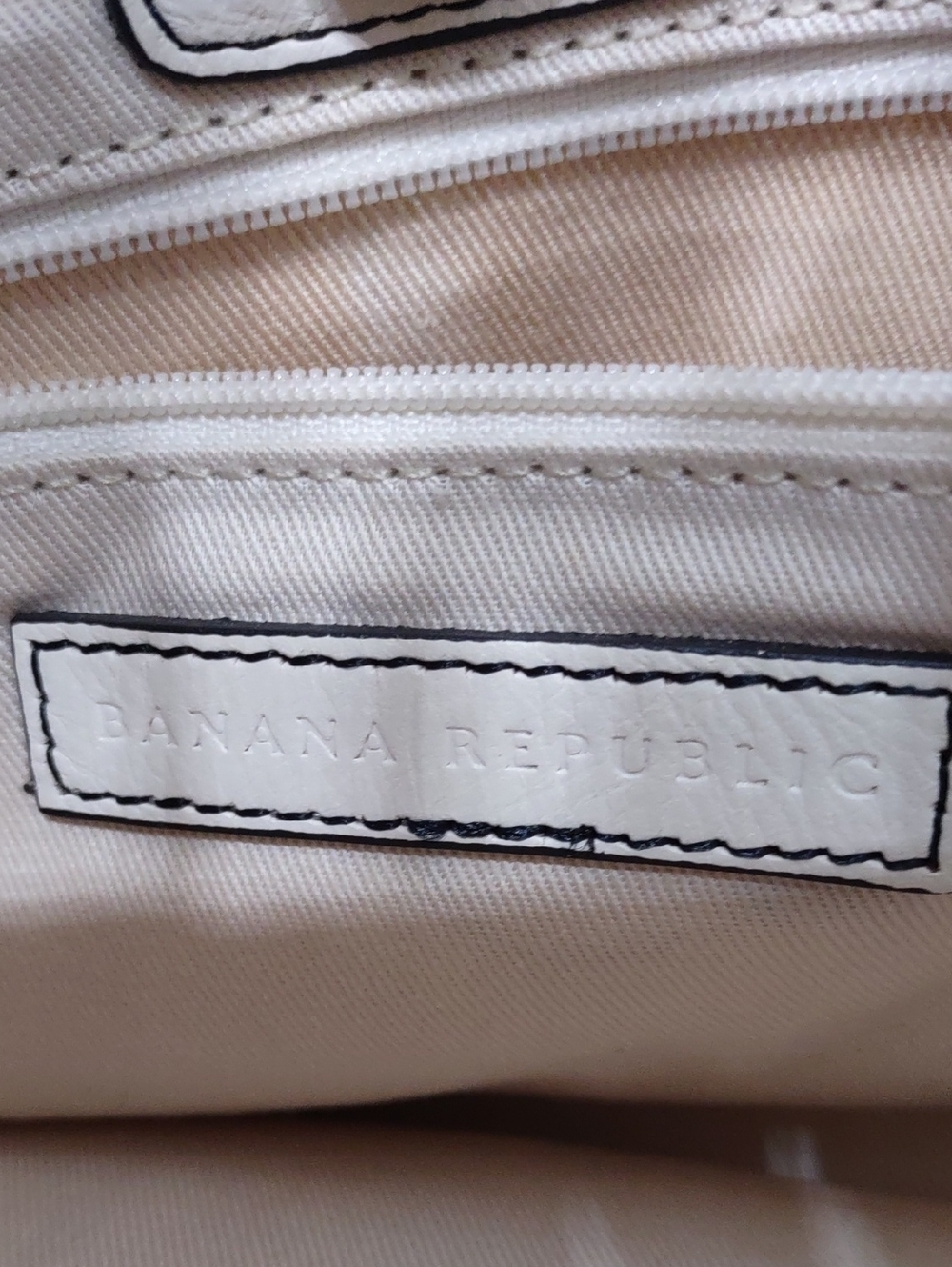 Banana Republic Leather Hobo Bag - Picture 7 of 11